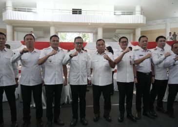 Bupati Joune Ganda Hadiri Rakor Pengelolaan Keuangan dan Asistensi Efisiensi Belanja pada APBD Tahun Anggaran 2025