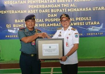 Menjadi Sejarah Penting, Bupati Joune Ganda Terima Anugerah Brevet Kehormatan Dari TNI AL