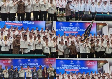 Tito Karnavian Kukuhkan Dewan Pengurus APKASI Masa Bakti 2025-2030