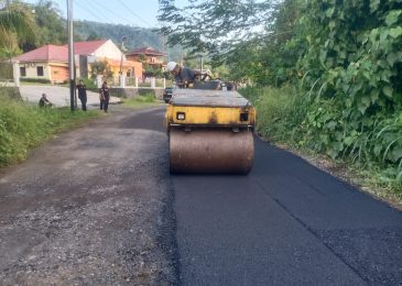 Perbaikan Jalan Rusak Depan Kantor Damkar Minut Segera Rampung