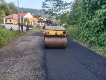 Perbaikan Jalan Rusak Depan Kantor Damkar Minut Segera Rampung